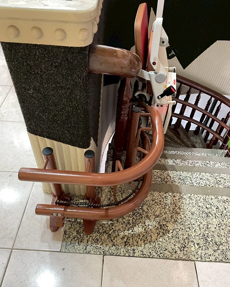 Arc-staircase-Curved-red-1Fto2F (2)